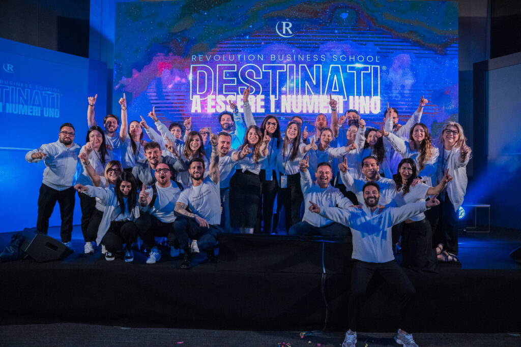 Il team di Revolution Business School durante l’evento Destinati a essere i Numeri Uno