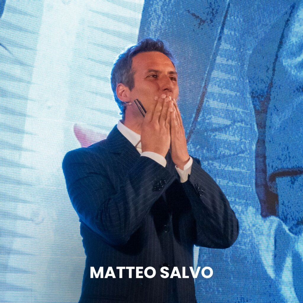 Matteo Salvo, relatore e formatore esperto, durante un intervento alla Revolution Business School