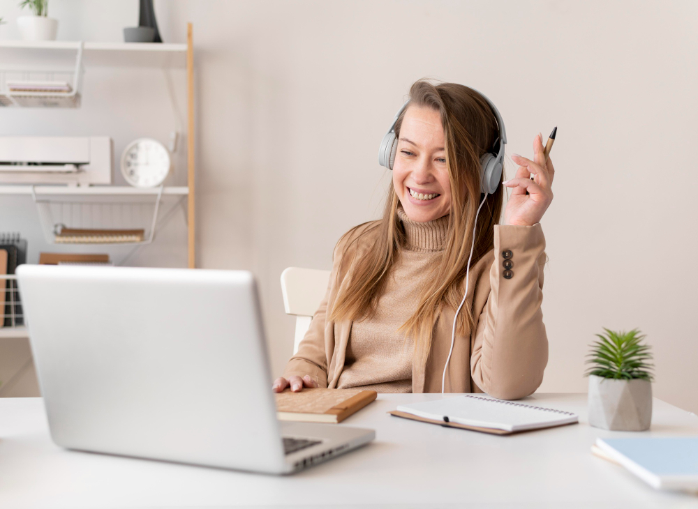 Partecipanti collegati al webinar online gratuito di business organizzato da Revolution Business School
